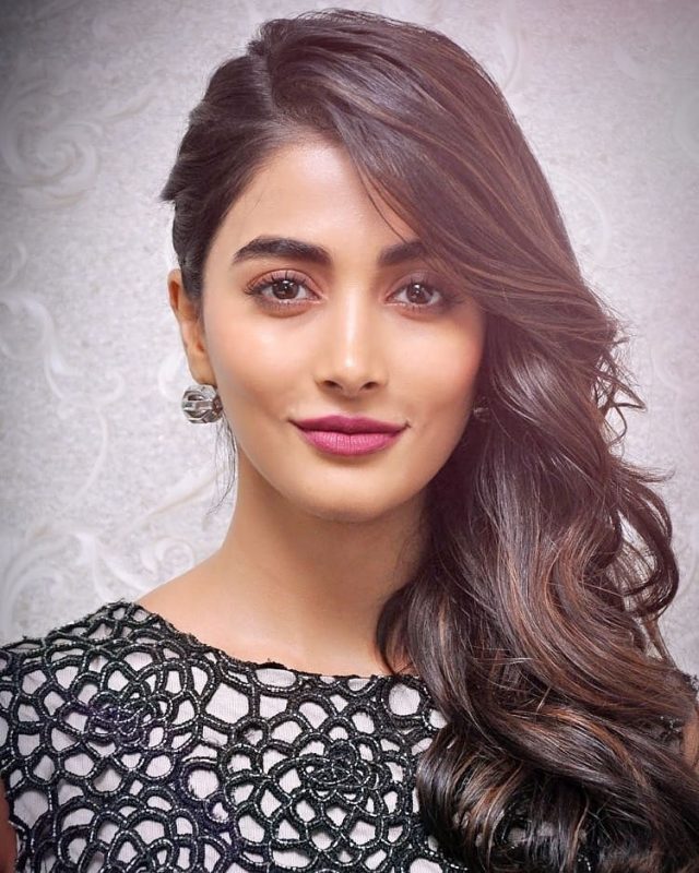 Pooja Hegde joins the sets for Akhil's 'Most Eligible Bachelor'