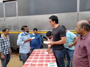 Sonu Sood gifts 100 mobiles to 'Acharya' crew