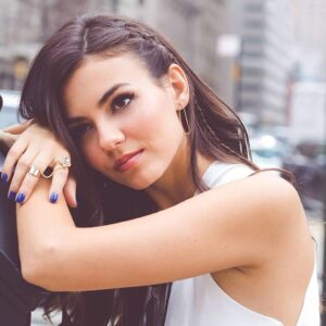 Victoria Justice's was shocked to hear about Victorious cancelation!!