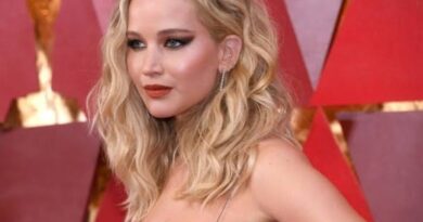 Jennifer Lawrence net worth in 2023!! Know Jennifer Lawrence Biography, Awards,Age and More!