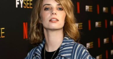Maya Hawke net worth 2023!! Know about Biography, Age, Net Worth and More