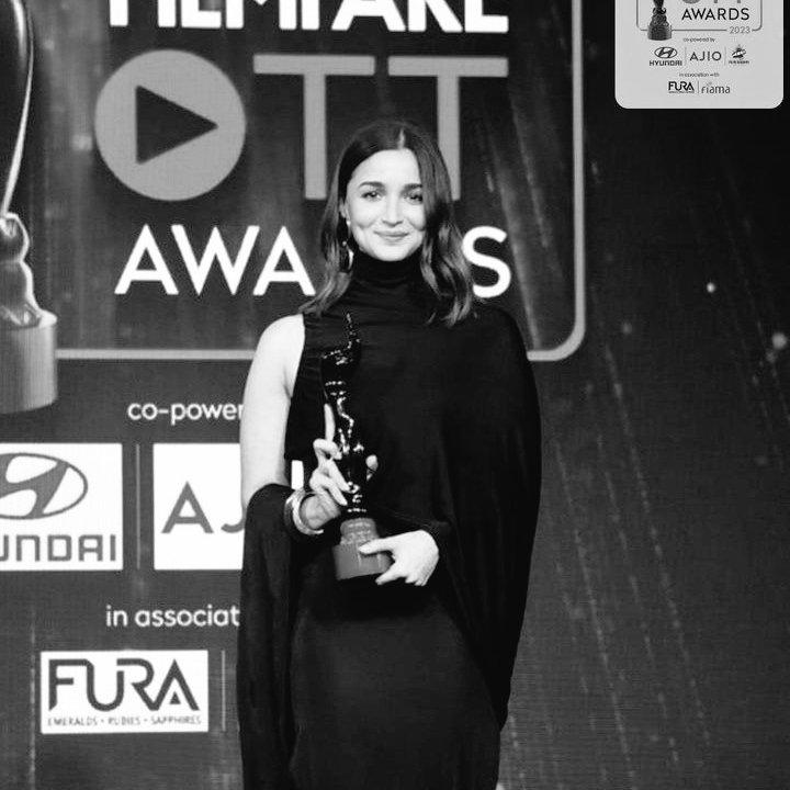 Alia Bhatt With Film Fare OTT Award